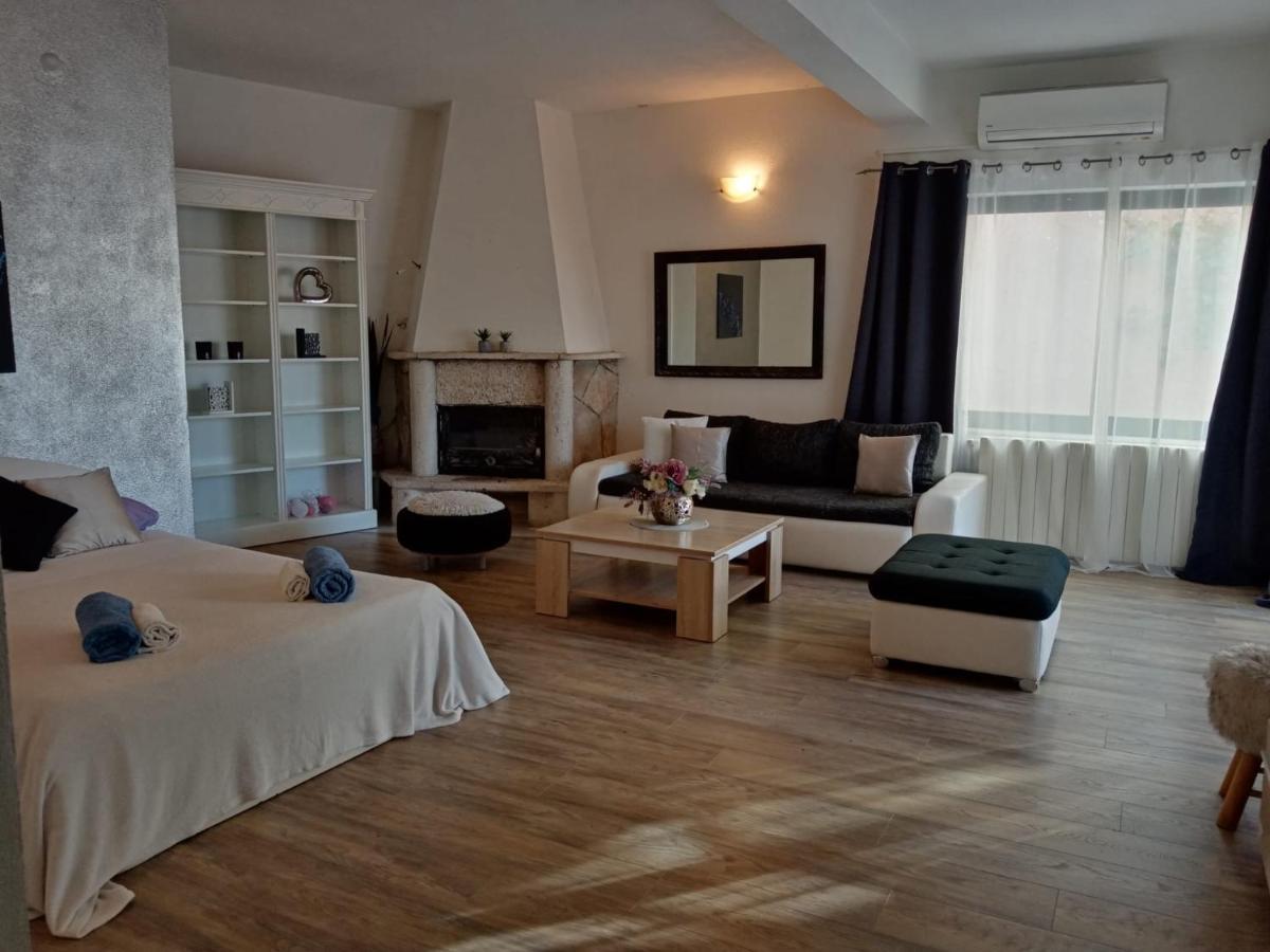 Apartmani Niko Drasnice Exterior foto